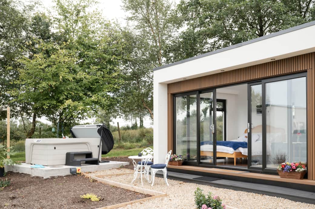 LakEscape waterfront cabin and private hot tub on Lough Erne